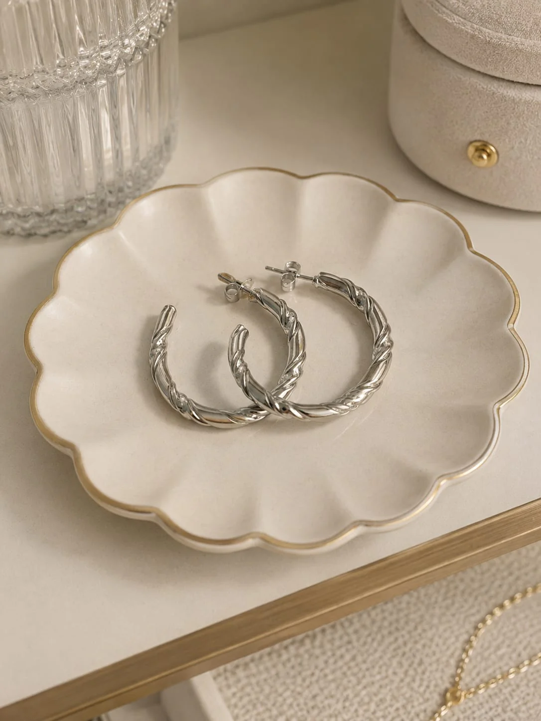 Didi Silver Circle Twist Earrings
